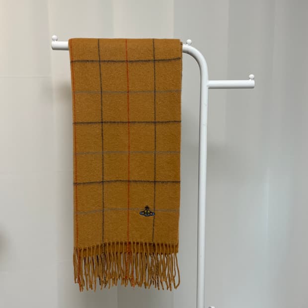 비비안웨스트우드 캐시미어 체크 머플러