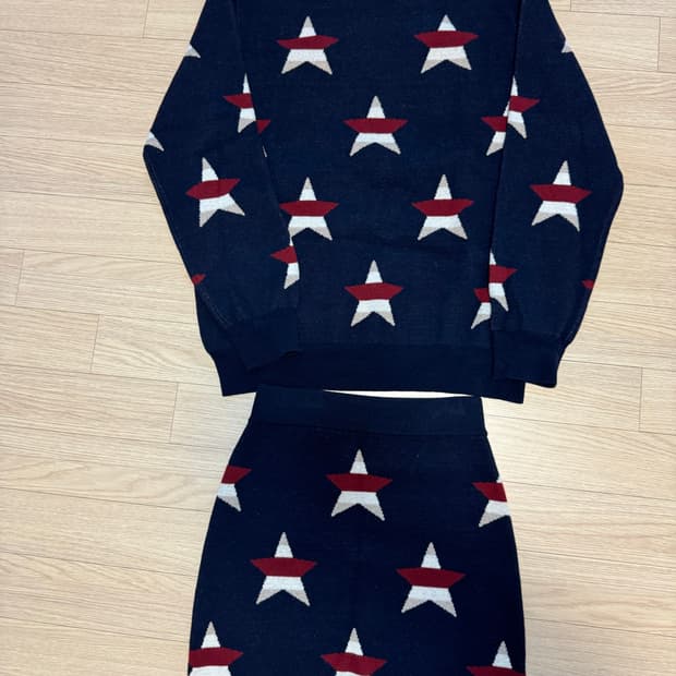 메종키츠네 니트 셋업