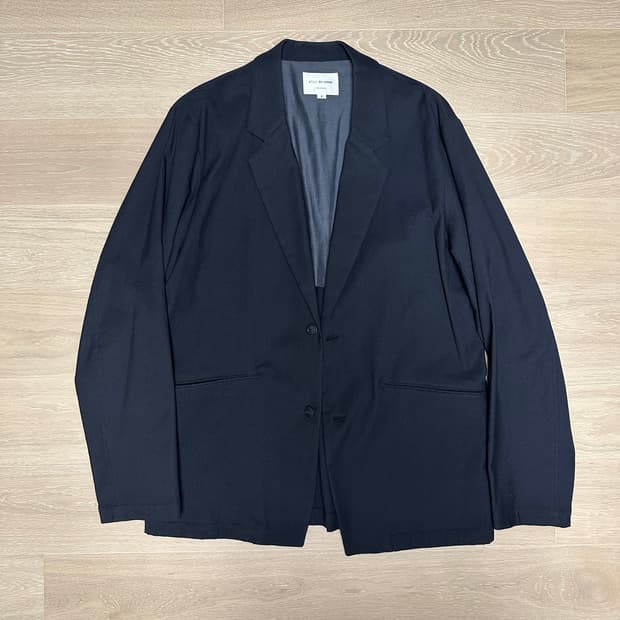 STILL BY HAND의 블랙 블레이저