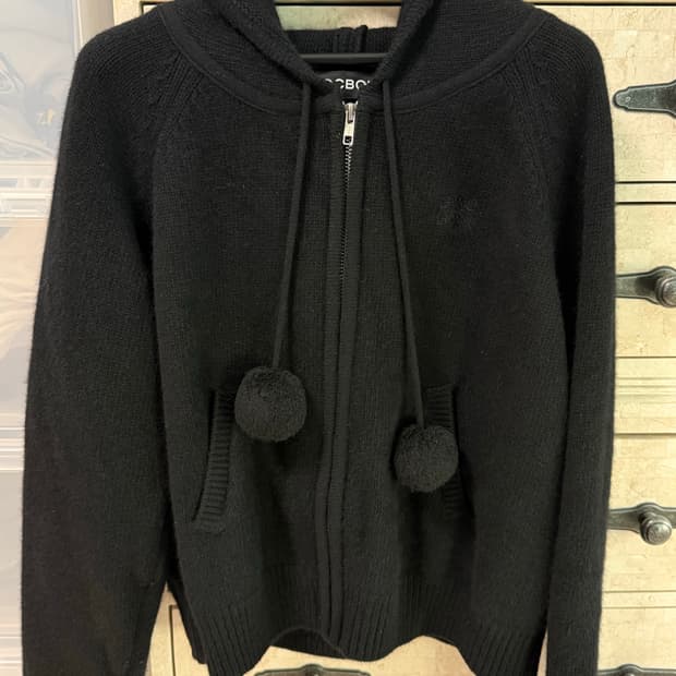 복복 POM POM KNIT ZIP-UP (BLACK