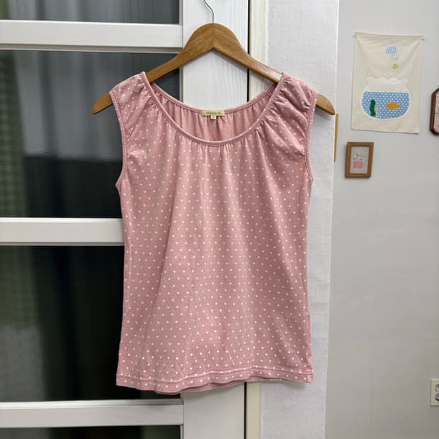 핑크 도트 슬리브리스