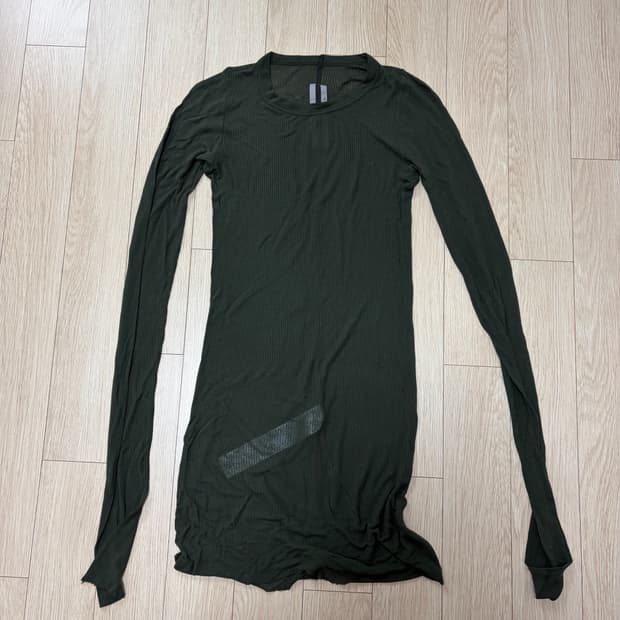 릭오웬스 레이어드 티셔츠 카키 XS사이즈