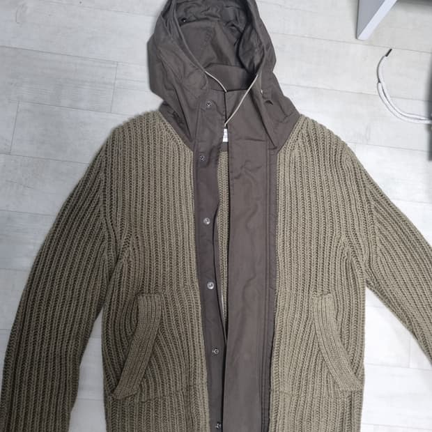 Cp컴퍼니 니트집업 