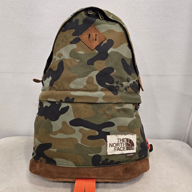 노스페이스 카모 백팩