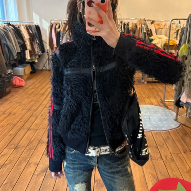 아디다스 퍼 무스탕