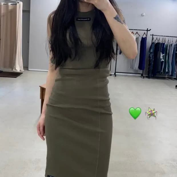 더미스테리어스호텔 홀터넥 원피스 카키