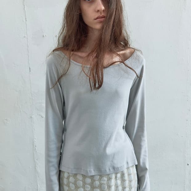 낫띵에브리띵 SIDE-BUTTON DETAIL LONG SLEEVE 