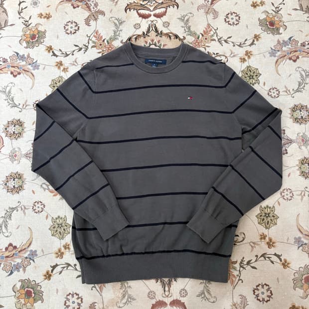 타미힐피거 스몰로고 니트