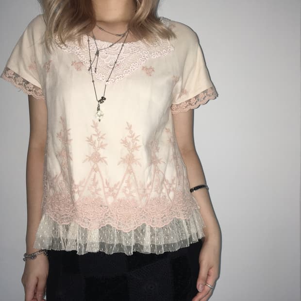 Axes femme romantic pink blouse
