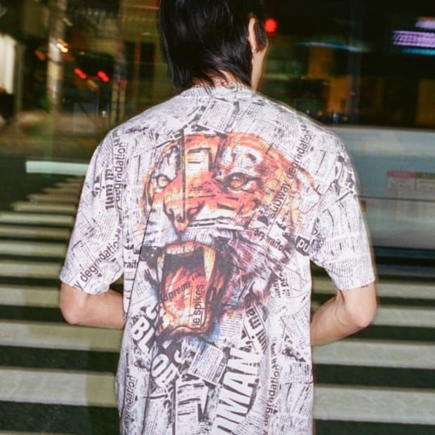 (S)슈프림 25SS Newspaper S/S Top