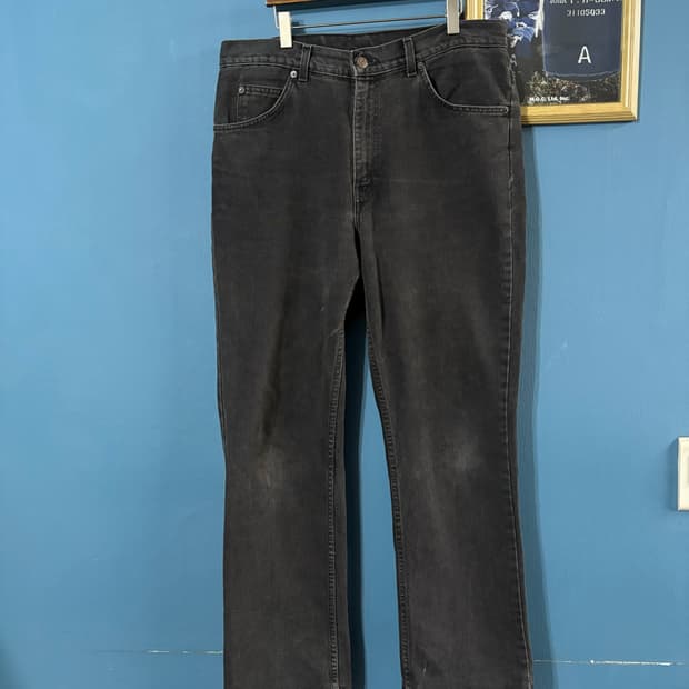 90‘s  Levis Black 619 Orange tab Denim 