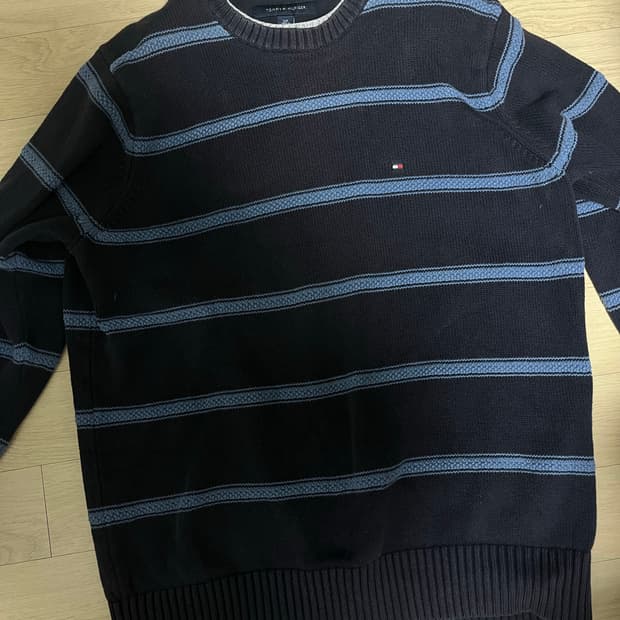 타미힐피거 니트