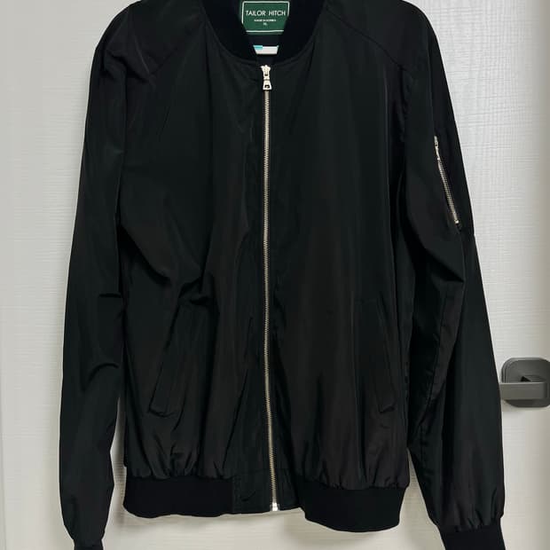 XL / 테일러히치 블랙 봄버자켓