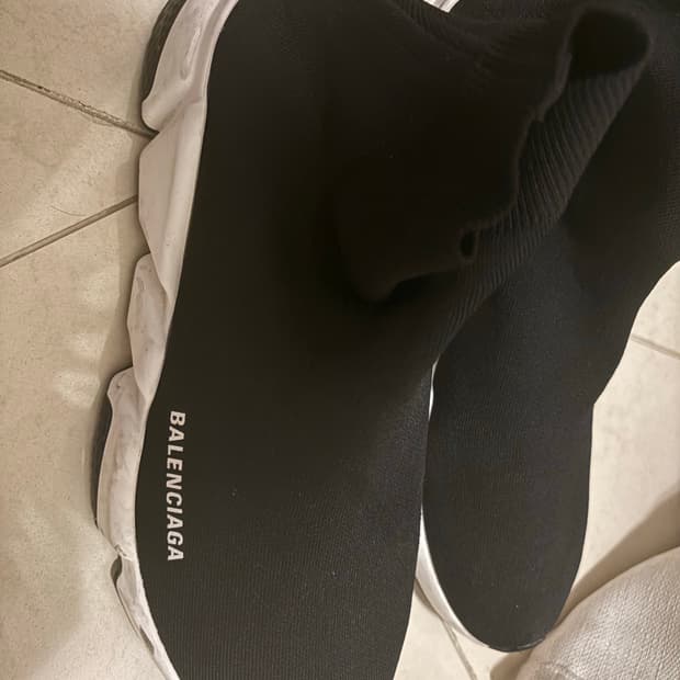 발렌시아가 스피드러너 신발