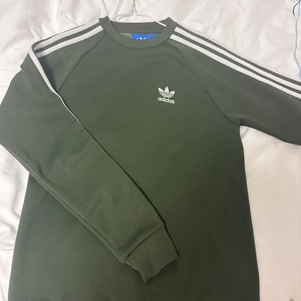 아디다스 맨투맨