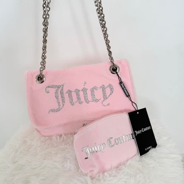 [신상✨프리뷰세일] 쥬시꾸뛰르 벨벳 스톤 체인 숄더백/크로스백 핑크