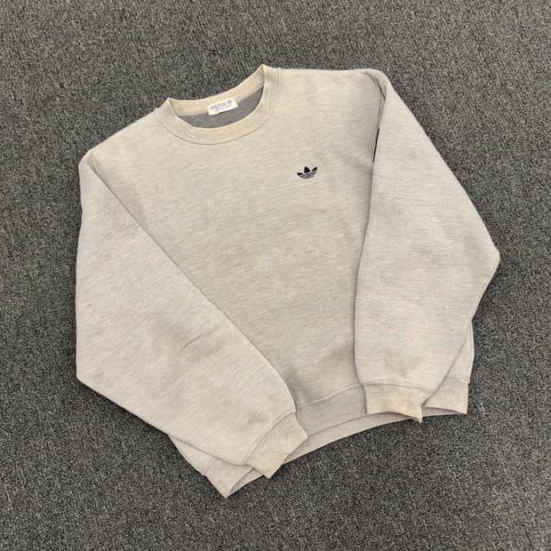 OS)아디다스x데상트 빈티지 그레이 니트 맨투맨