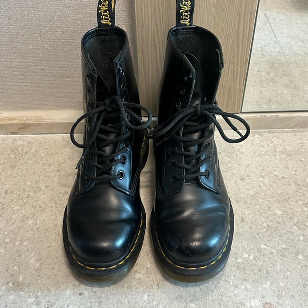 닥터마틴 1460/10072 UK4 230mm