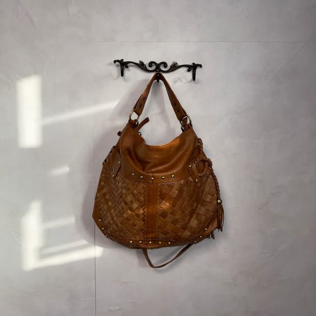 Camel brown woven stud punching 투웨이백