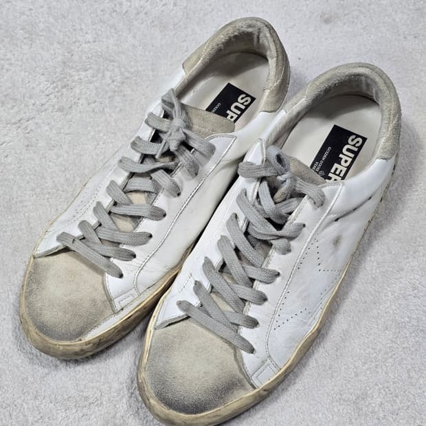 Goldengoose 골든구스 슈퍼스타 스니커즈 42