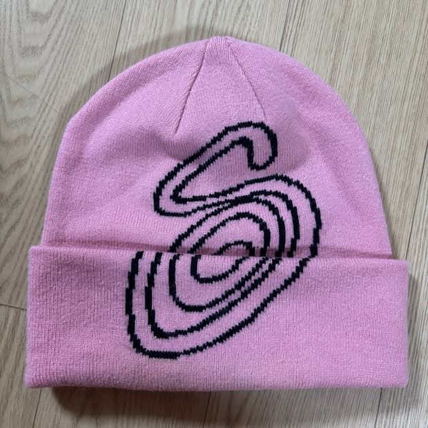 스투시 스월 커프 S 비니