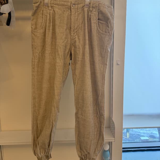 unaffected 코듀로이 팬츠