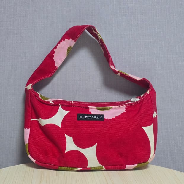 마리메코 플라워 도트 토트백 