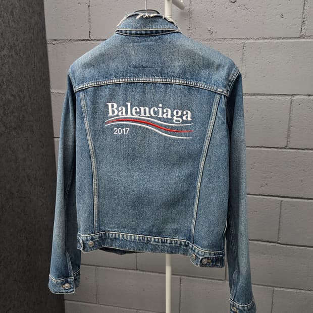 백화점판 / 발렌시아가 웨이브로고 데님 청자켓 50