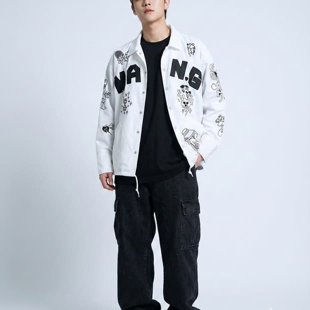 Graphiste Man.G (만지) 화이트 자수 그래픽 코치 자켓