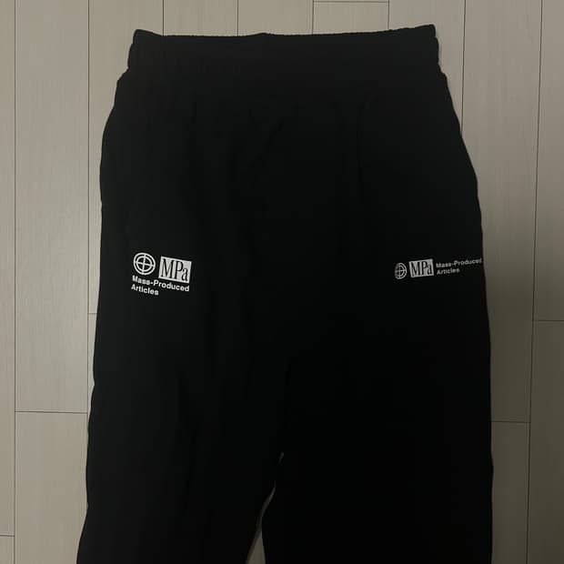 플라스틱 프로덕트 팬츠 m