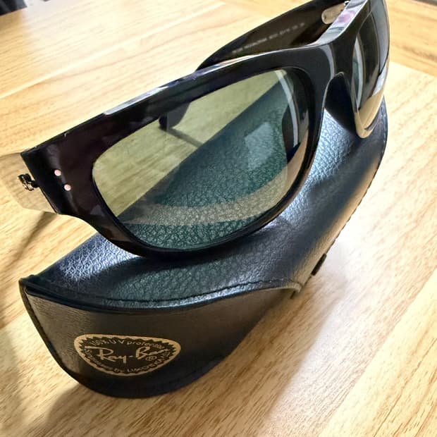 레이벤 메가발로라마 