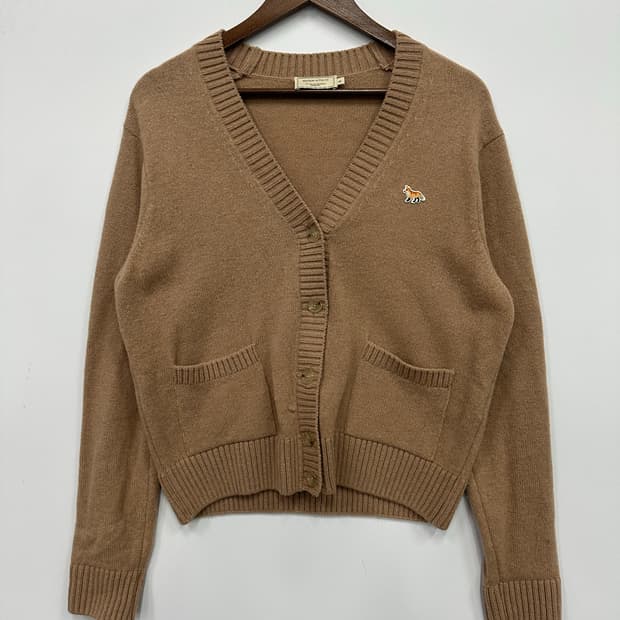 메종키츠네 베이지 가디건 