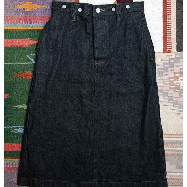 마가렛 호웰x에드윈 오가닉 코튼 데님 스커트 28사이즈 (추천 27)