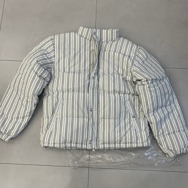 스투시 스트라이프 푸퍼 다운자켓 L