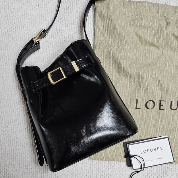 루에브르 삭드생뛰 블랙 스몰백