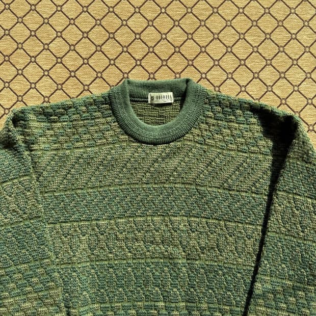 그린 패턴 니트