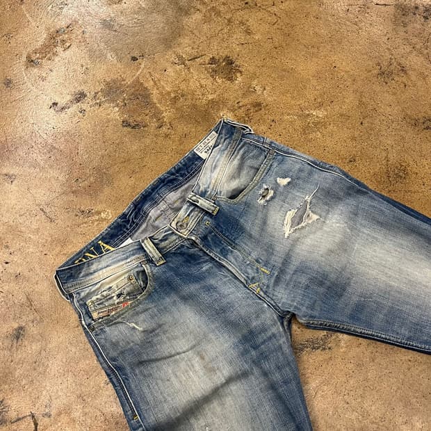 [정품/30] 디젤 데미지 워싱 청바지 b15