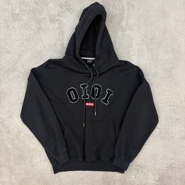 오아이오아이 후드티