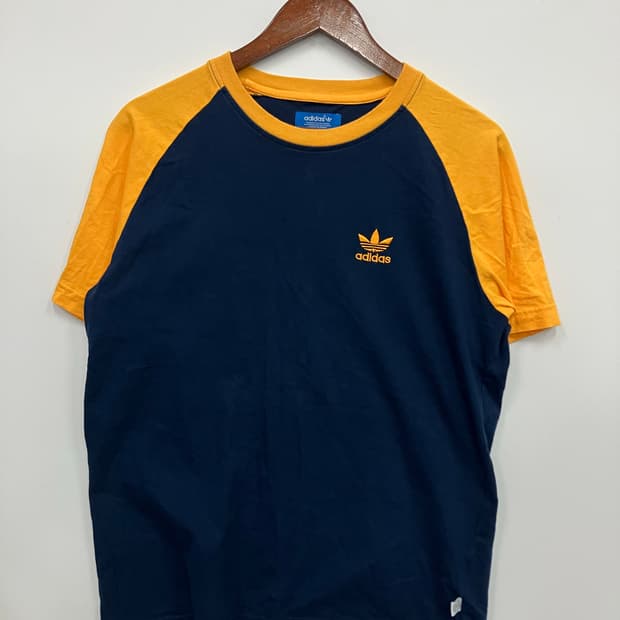 아디다스 반팔티