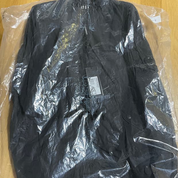 cp컴퍼니 나이크라 항공점퍼 52사이즈