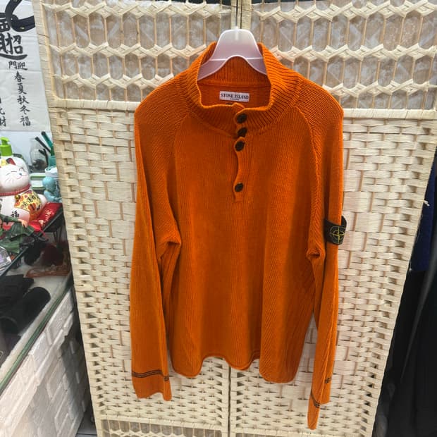 100 정품 스톤아일랜드 니트 팝니다