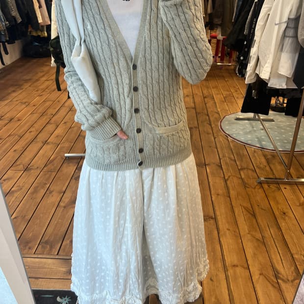 폴로 그레이쉬 베이지 니트 가디건