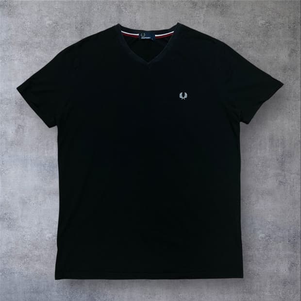 프레드 페리 스몰 로고 블랙 반팔티