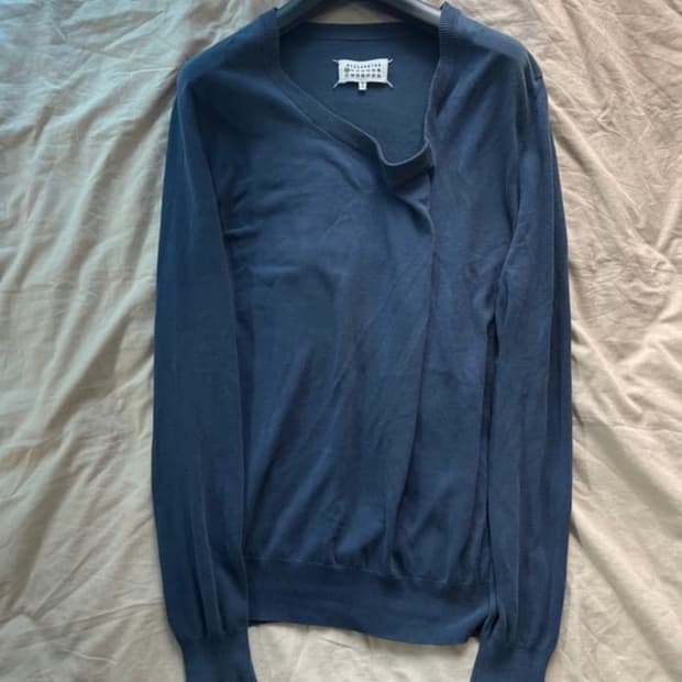 마틴 마르지엘라 루즈넥 니트