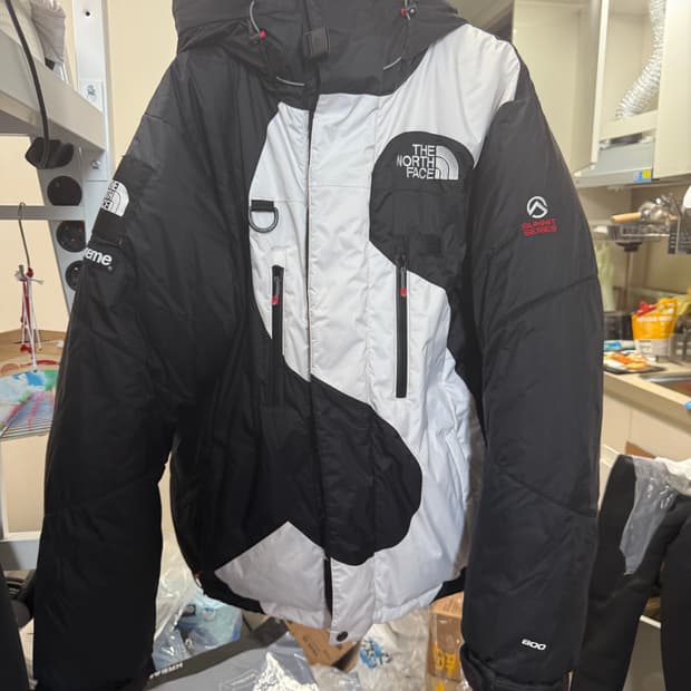 [S] 슈프림 x 더 노스 페이스 S 로고 히말라야 파카 블랙 패딩