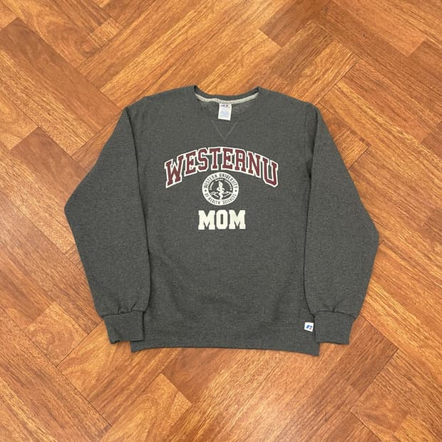러셀 WESTERNU MOM 스웻셔츠