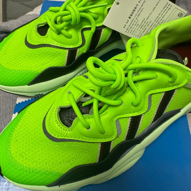 아디다스 오즈위고 네온 그린 270