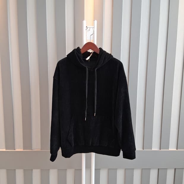 블랙 코듀로이 후드티
