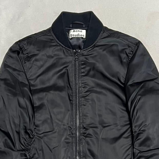 32 아크네 스튜디오 블랙 나일론 봄버 자켓
