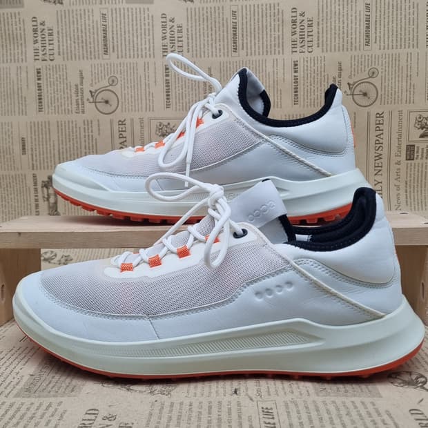 에코 ecco 코어 스파이크리스 골프화 275